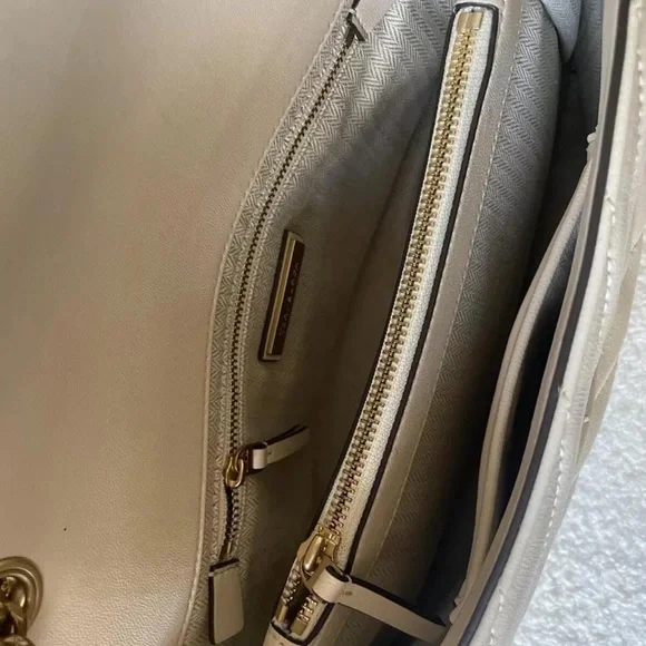 Tory Burch Cream Quilted Shoulder Bag - Picture 3 of 6